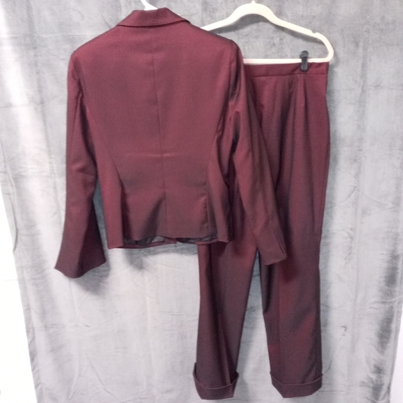 Urban Collection by Jerell Vintage Y2K Iridescent Maroon Pants Suit Size 8 - Picture 6 of 6